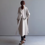 GRACE | Cappotto elegante con cintura strutturata