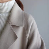 GRACE | Cappotto elegante con cintura strutturata