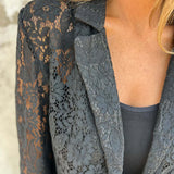 Lena | Blazer in pizzo trasparente con struttura elegante