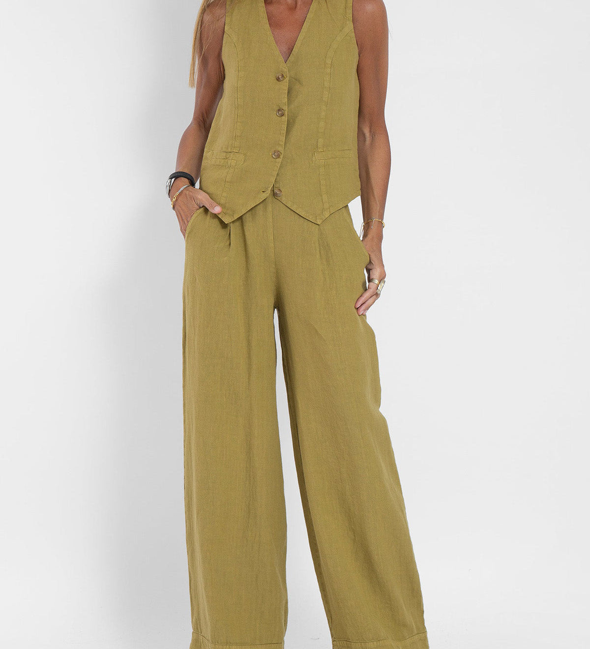 Daniela | Completo Gilet Bottonato & Pantalone Largo