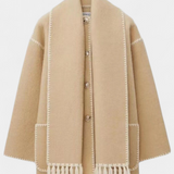 Pauline | Cappotto a Taglio Largo con Sciarpa a Frange Integrata